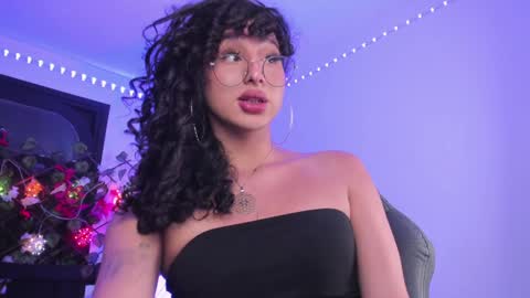 Snapshot of heka_prudence chatting on 12-21-24, 04:52 Heka Prudence online show from 12-21-24, 04:52