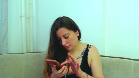 helen_adams_ online show from 12-12-24, 09:08