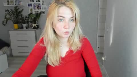 Helen sven online show from 03-11-25, 01:45