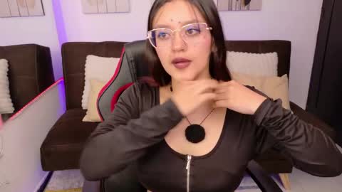 helen online show from 04-19-26, 04:23