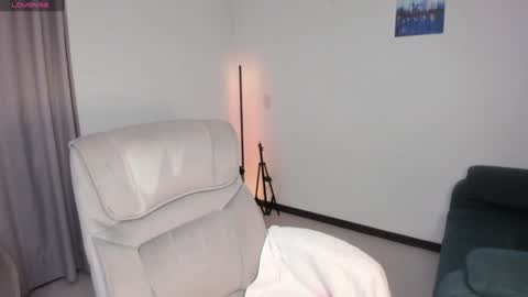 helen_miller online show from 01-25-25, 12:38