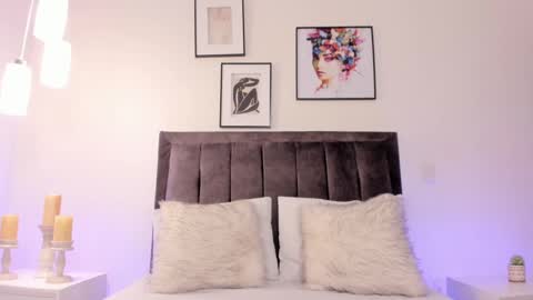 Snapshot of helen_mooree chatting on 01-09-25, 04:39 Helen online show from 01-09-25, 04:39