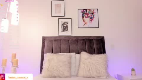 Snapshot of helen_mooree chatting on 01-29-25, 04:19 Helen online show from 01-29-25, 04:19