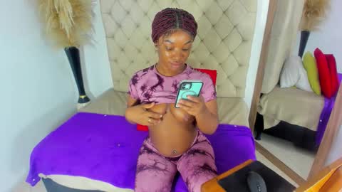 HELENA COPPER online show from 11-01-25, 08:11