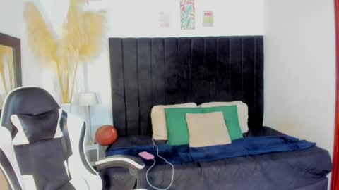 HELENA COPPER online show from 06-05-26, 03:24