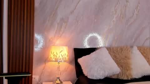 Helena Santos  online show from 01-17-26, 11:26