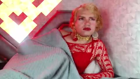 HelenaShineGold online show from 06-06-26, 05:45