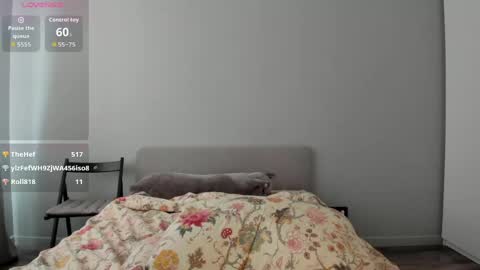 Snapshot of helenblazetrt chatting on 05-18-26, 04:07 Hi I am Helen online show from 05-18-26, 04:07