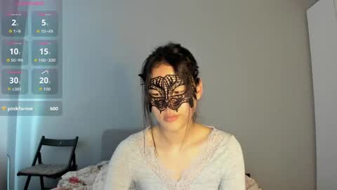 Snapshot of helenblazetrt chatting on 06-07-26, 02:05 Hi I am Helen online show from 06-07-26, 02:05