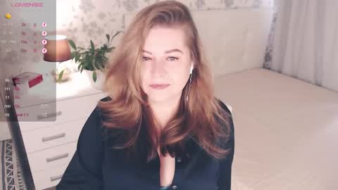 Helena Bonham online show from 09-24-25, 11:46