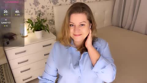 Helena Bonham online show from 11-24-25, 09:03