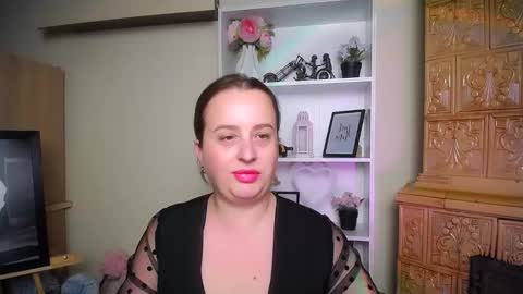 Helen online show from 11-24-25, 08:03