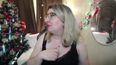 helenenigma online show from 01-20-25, 04:43