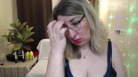 helenenigma online show from 02-05-25, 07:53