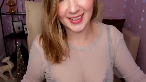 Snapshot of helens_lov chatting on 12-10-24, 07:26 Helen online show from 12-10-24, 07:26