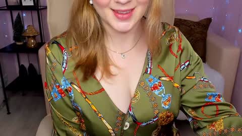 Snapshot of helens_lov chatting on 01-25-25, 02:15 Helen online show from 01-25-25, 02:15