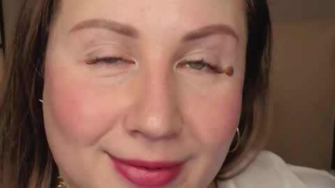 Helen online show from 11-20-25, 02:34