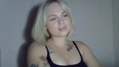 Snapshot of helga_now chatting on 09-26-25, 07:18 helga_now online show from 09-26-25, 07:18