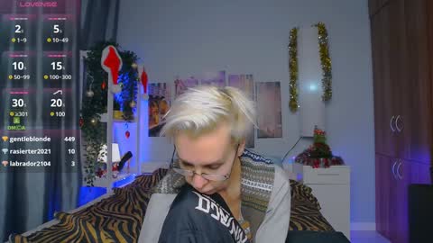 Helga online show from 12-22-24, 04:17