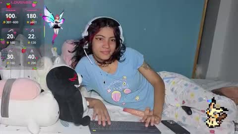 Helia Transfem and Amy online show from 10-03-25, 04:53