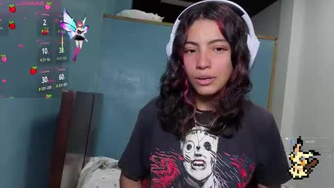 Helia Transfem and Amy online show from 10-11-25, 04:05