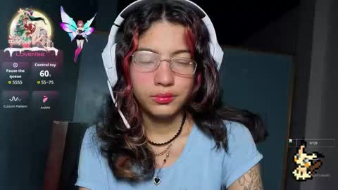 Helia Transfem and Amy online show from 11-15-25, 07:05