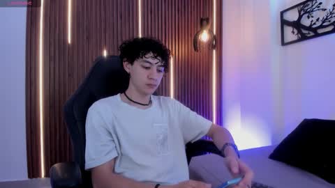 helios_obscuro online show from 09-29-25, 01:38