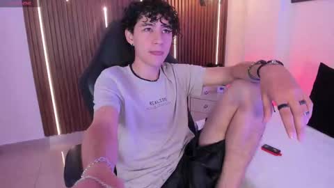 helios_obscuro online show from 10-04-25, 01:20