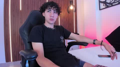 helios_obscuro online show from 10-13-25, 12:49