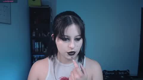 Snapshot of hell_dancer_ chatting on 05-08-26, 02:39 Lexa online show from 05-08-26, 02:39
