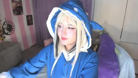 Laura online show from 09-13-25, 02:44