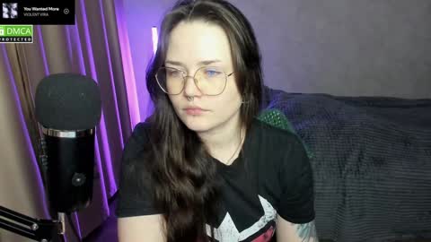 Red online show from 01-25-25, 06:57