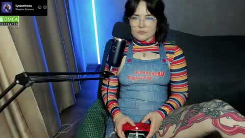 Red online show from 10-31-25, 06:42