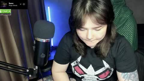Red online show from 07-17-26, 08:03