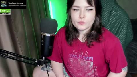 Red online show from 07-28-26, 07:39
