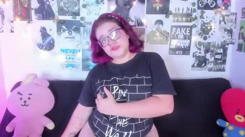 Snapshot of hellen21rose chatting on 05-27-26, 05:15 hellen online show from 05-27-26, 05:15