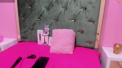 Hellen  online show from 02-28-25, 11:36