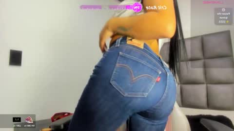 hellen__smith_ online show from 10-14-25, 01:45