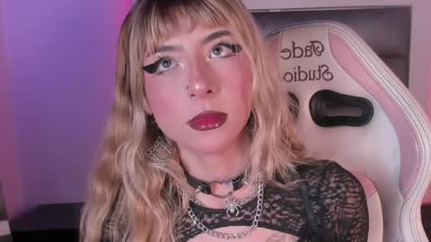 hellen__smith_ online show from 05-21-26, 08:27