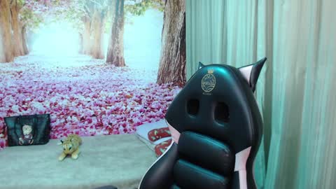 Hellen online show from 12-20-24, 08:55