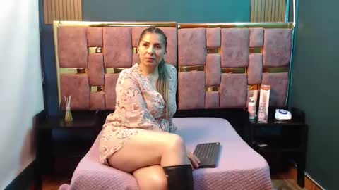 Hellen.  online show from 03-31-26, 11:10