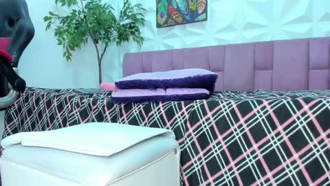 hellen     online show from 02-27-25, 02:10