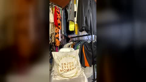 hellen     online show from 04-05-26, 11:02