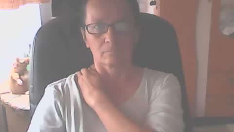 hellenmarie online show from 09-26-25, 10:41