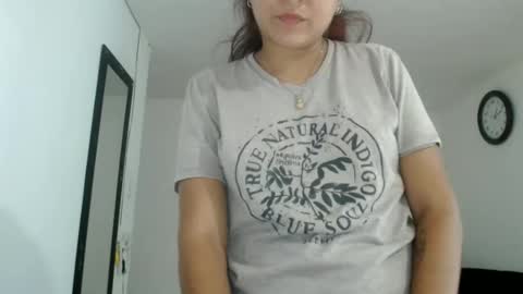 Snapshot of hellennmoon chatting on 06-08-26, 03:01 Hellen online show from 06-08-26, 03:01