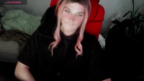 Helen Spellman online show from 09-08-25, 04:28