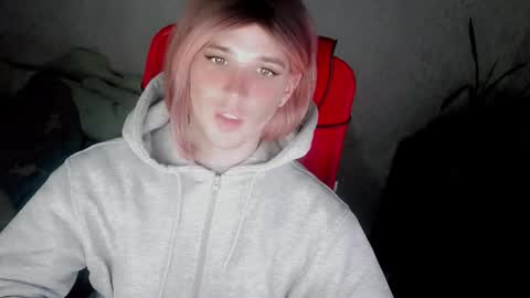 Helen Spellman online show from 09-23-25, 04:54