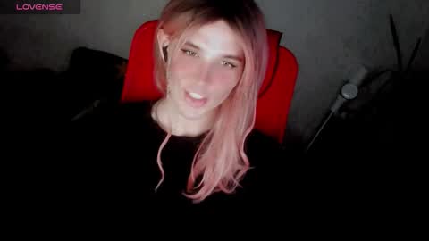 Helen Spellman online show from 10-12-25, 03:11