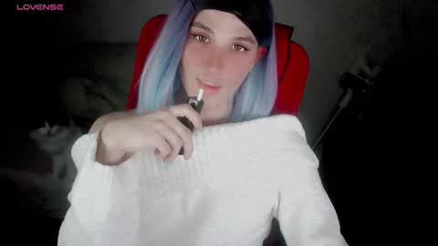 Helen Spellman online show from 10-28-25, 04:09