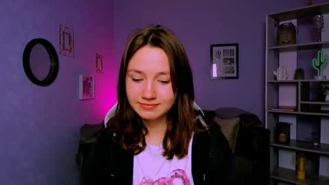 Helli online show from 03-10-25, 08:34